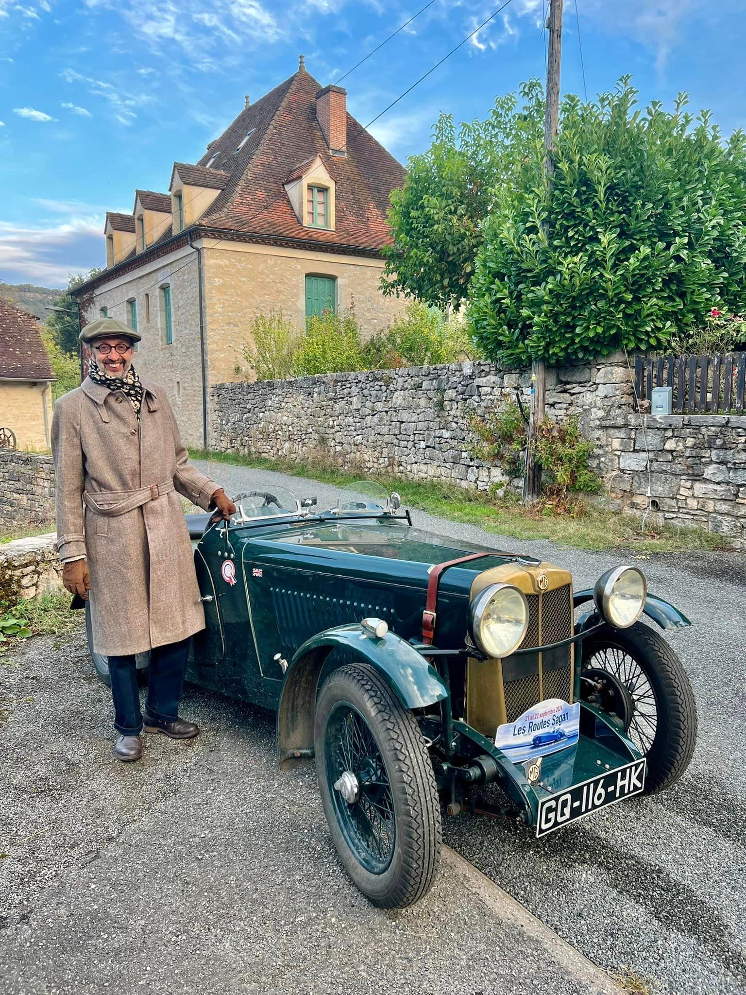 À La Porte Du Garage