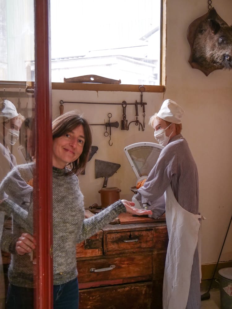 Une fille au père